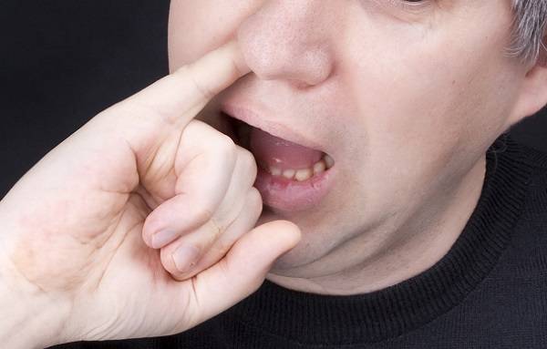 코를 자주 후비면 코 안쪽에 농양이 생길 수 있다./사진=게티이미지뱅크