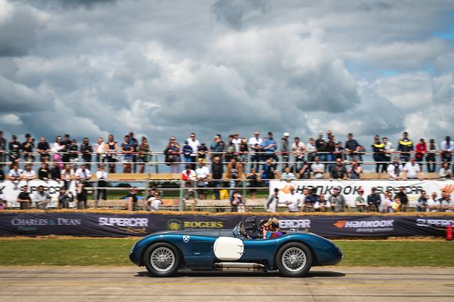 한국타이어 후원 슈퍼카 페스트 2022 런 웨이 액션 행사 장면 /사진제공=한국타이어