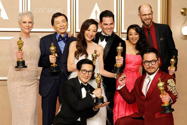 감독들과 배우들 / www.vogue.com