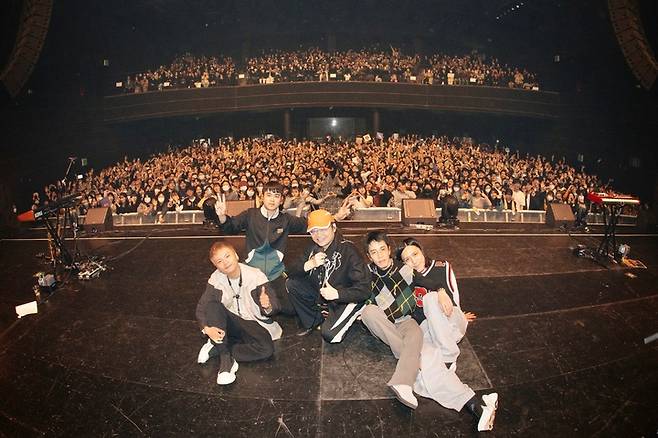 [서울=뉴시스] 선셋 롤러코스터. 2023.03.30. (사진 = MPMG 제공) photo@newsis.com *재판매 및 DB 금지