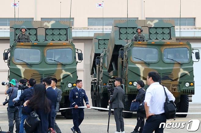 230㎜ 다연장로켓 '천무'. (자료사진) 2019.10.1/뉴스1 ⓒ News1 민경석 기자