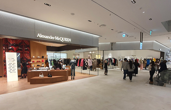 Overseas fashion hall for foreign contemporary brands on the second floor in Hyundai Department Store Pangyo, Gyeonggi Province [Photo provided by Hyundai Department Store]