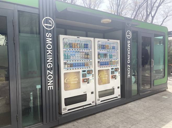 직장인들의 흡연 장소[손인규 기자]