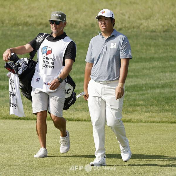 2023년 미국프로골프(PGA) 투어 발레로 텍사스 오픈에 출전한 안병훈 프로가 2라운드에서 경기하는 모습이다. 사진제공=ⓒAFPBBNews = News1