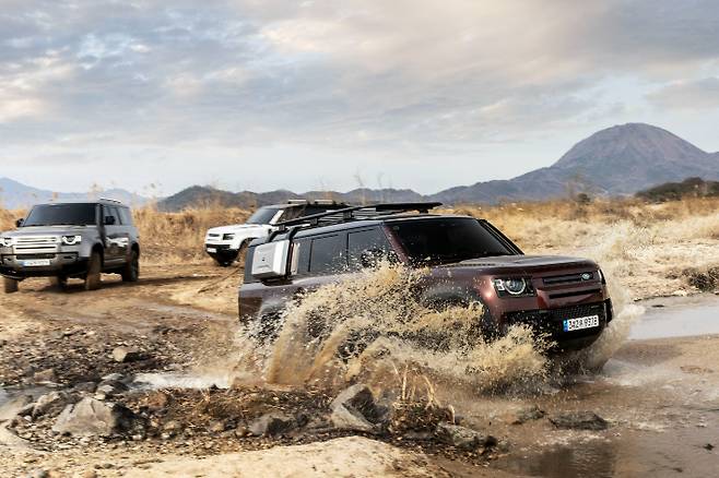 올 뉴 디펜더 130. 랜드로버 제공