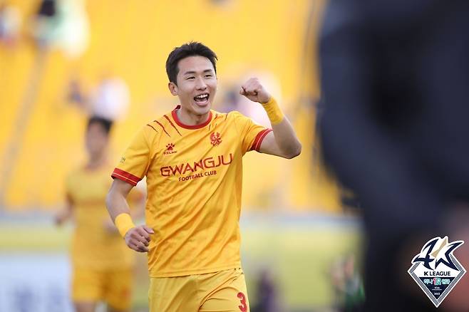 골 넣고 기뻐하는 광주 이민기 [한국프로축구연맹 제공. 재판매 및 DB 금지]