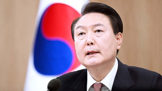 윤석열 대통령이 지난달 21일 오후 용산 대통령실 청사에서 열린 국무회의에서 모두발언을 하고 있다. 사진 대통령실