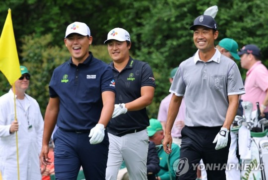 연습 라운드를 함께 한 김시우, 이경훈, 케빈 나(왼쪽부터)
[로이터=연합뉴스]