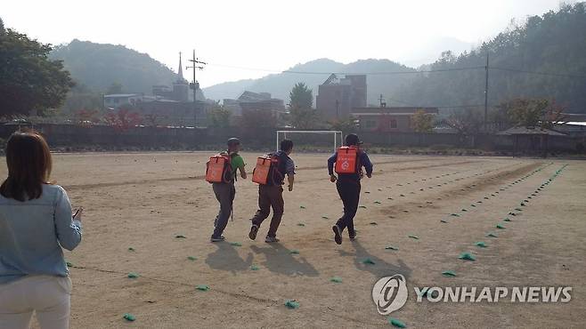 산불감시원 선발 체력테스트 [연합뉴스 자료사진으로 기사 내용과 관계없음.]