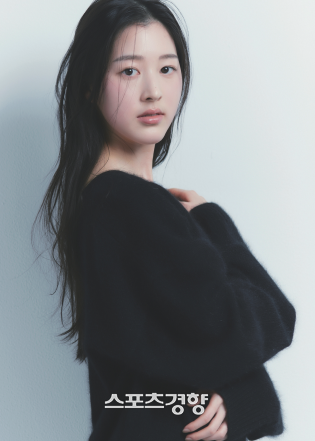 배우 장다아.
