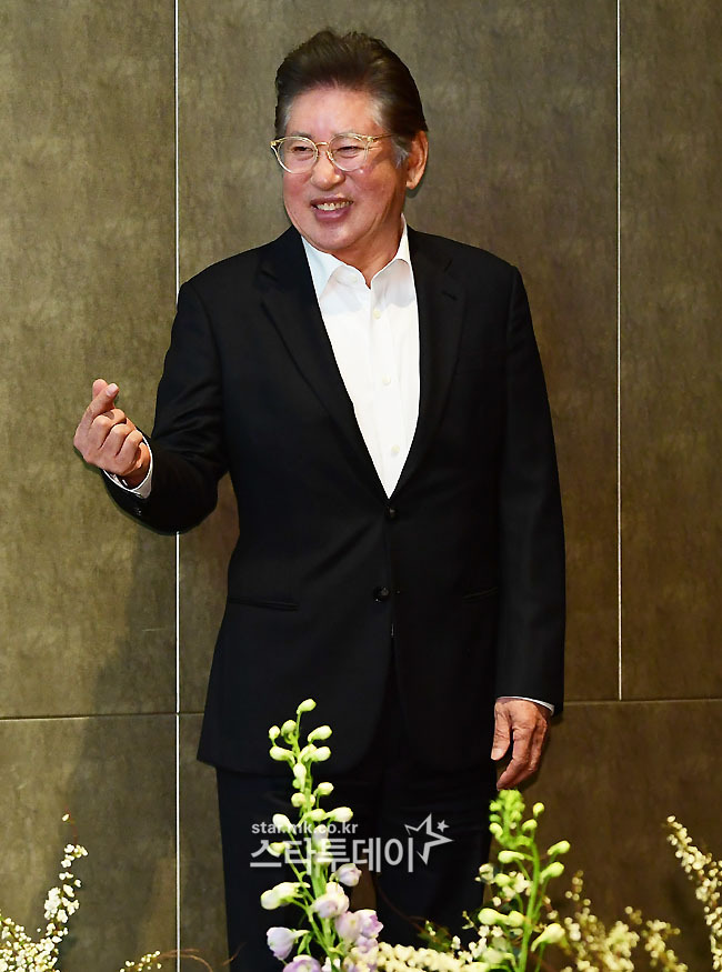 배우 김용건.