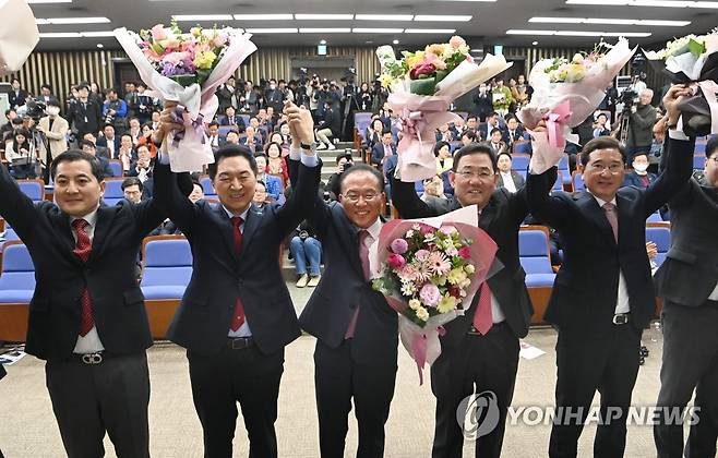 국민의힘 윤재옥 신임 원내대표 인사 [연합뉴스 자료사진]