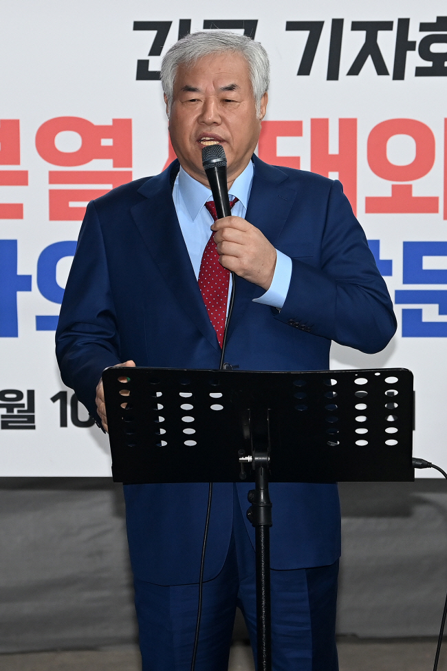 백동현 기자