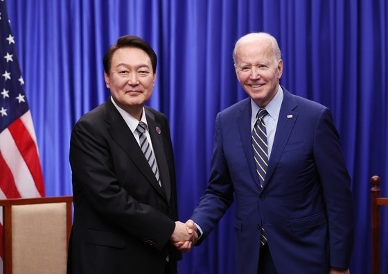 윤석열 대통령과 조 바이든 미국 대통령. 연합뉴스 자료사진