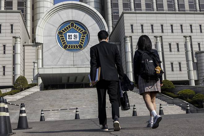 많은 학교폭력 사건들이 법원으로 갔다. 가해 혹은 피해 학생이 학폭위의 처분 결정에 불복하며 행정소송을 제기하고 있다. ⓒ시사IN 조남진