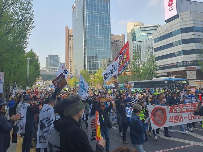 숭례문에서 열린 촛불행동 집회 [촬영 이미령]