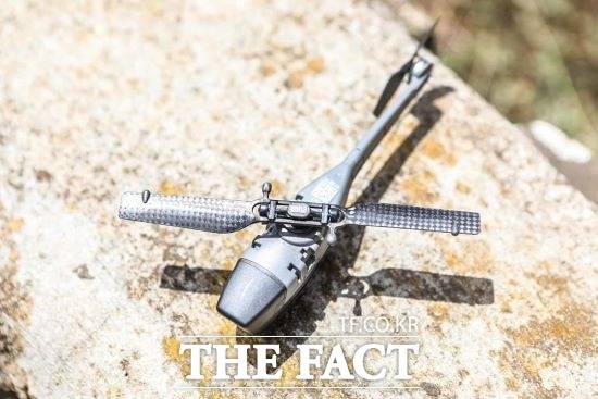 미국 보병 25사단이 사용 중인 플리어시스템스의 '블랙호넷3' 드론. 미군은 블랙호넷이 전장 상황인식, 병사가 접근하기 어려운 위험지역과 장애물 접근을 가능하도록 한다고 평가한다./미국 보병 25사단