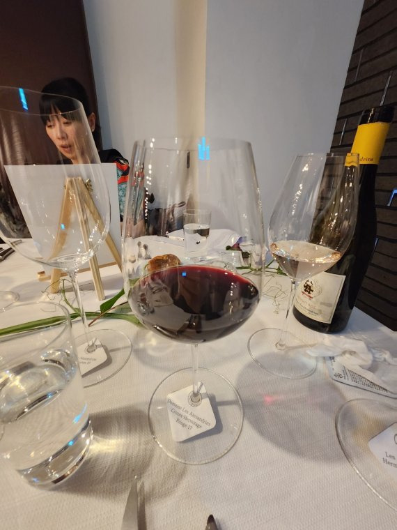 도멘 알렉산드린 크로제 에르미타쥬 루즈 2017(Domaine Les Alexandrins Croze-Hermitage Rouge 2017).