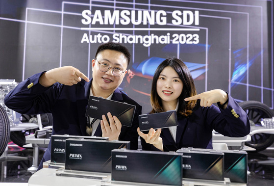 Samsung SDI's PRiMX electric vehicle batteries on display at Auto Shanghai 2023, which runs for 10 days starting Tuesday. [SAMSUNG SDI]