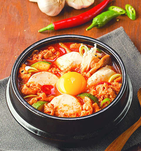 우삼겹 순두부찌개 이미지. 프레시지 제공