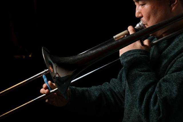 그는 2003년부터 트롬본을 잡았다. 최주연 기자