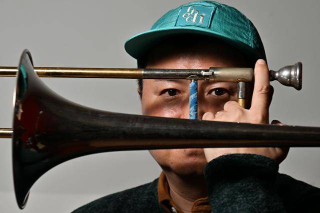 ‘유희스카’로 새로운 시즌을 맞이한 킹스턴 루디스카. 그는 “앞으로도 스카와 함께 떠나고 싶은 음악여행이 많다”고 말했다. 최주연 기자