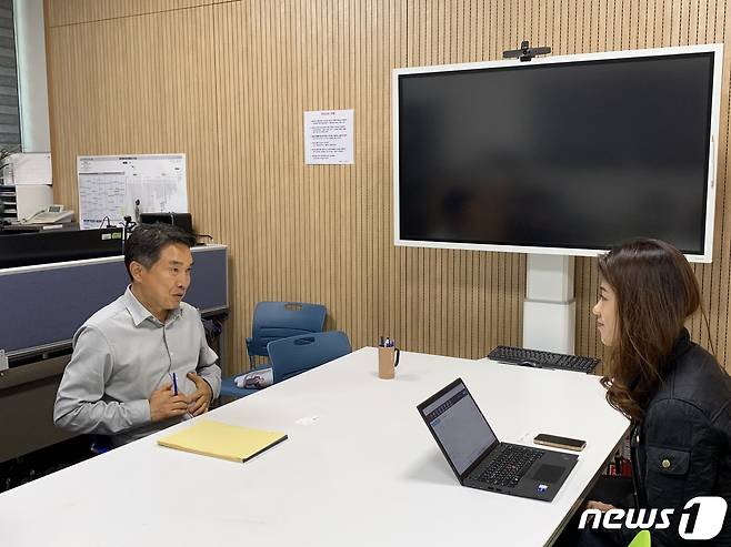 강경구 제주특별자치도개발공사 R&D혁신센터장이 AI 시스템에 대해 설명하고 있다.(제주특별자치도개발공사 제공)