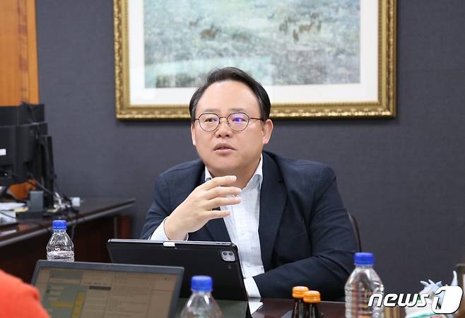 한일현 신한투자증권 디지털전략본부장(상무)이 뉴스1과 인터뷰하고 있다. 2023.04.12 ⓒ News1