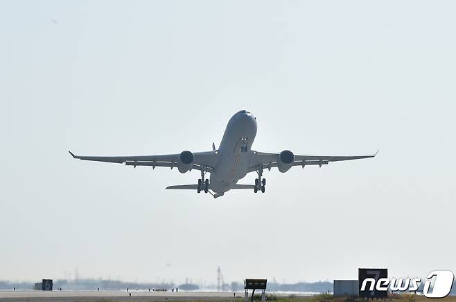 공군 다목적 공중급유수송기 KC-330 '시그너스'.(공군 제공) 2023.4.13/뉴스1 ⓒ News1 민경석 기자