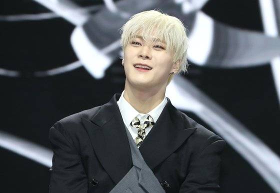 최근 극단적인 선택을 해 팬들에게 큰 충격을 안긴 인기 아이돌 그룹 아스트로의 멤버 문빈.     [뉴스1]