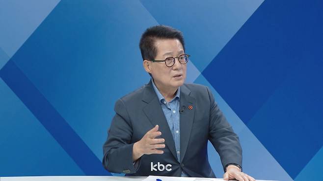 ▲KBC '여의도초대석', 박지원 전 국정원장