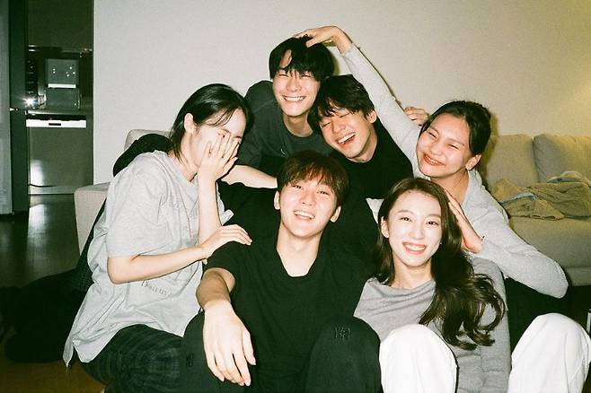 문빈, 나웅재, 엄지, 이수지, 부승관, 신 /사진=이수지 인스타그램