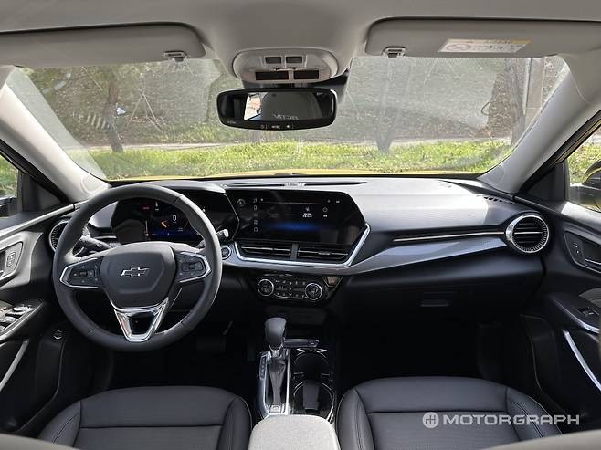 쉐보레 트랙스 크로스오버 실내