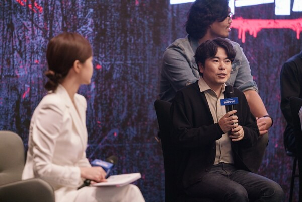 현정완 MBC PD가 취재진의 질의에 대해 답변하고 있다. (사진=웨이브) 