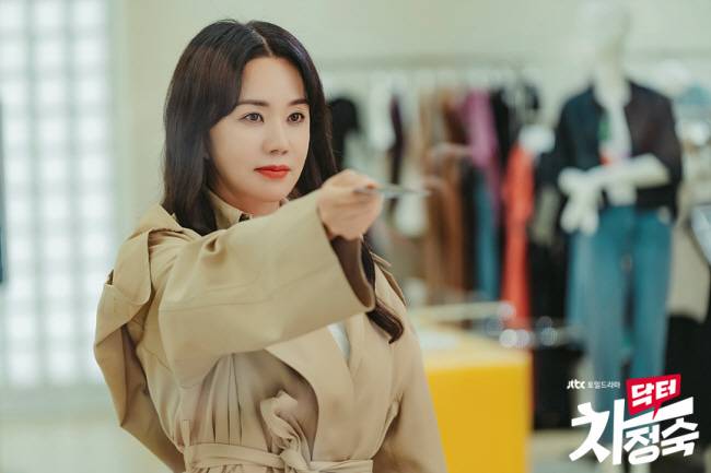 ‘닥터 차정숙’ 엄정화