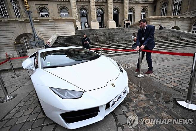 프랑스 법원 경매에 나온 람보르기니 / 사진=AFP 연합뉴스