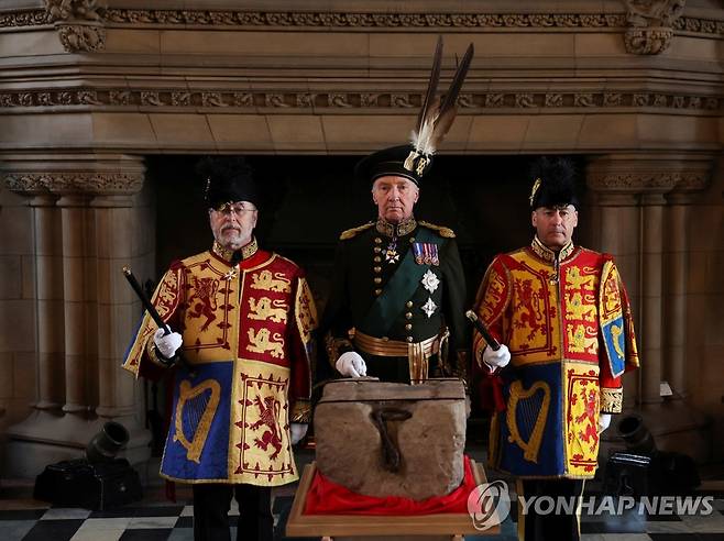 영국 대관식 '운명의 돌' [로이터 연합뉴스 자료사진. 재판매 및 DB 금지]