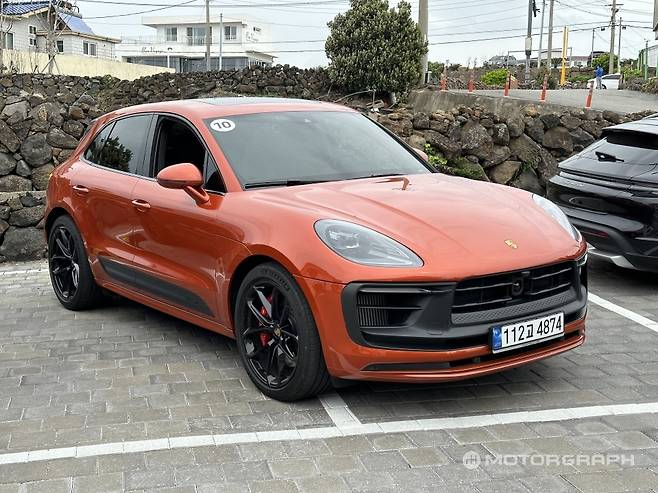 포르쉐 마칸 GTS