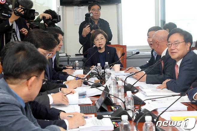 1일 오후 서울 여의도 국회에서 '전세 사기 피해 지원 특별법' 제정안을 심사하기 위한 국토교통위원회 국토법안심사소위원회가 열리고 있다. 2023.5.1/뉴스1 ⓒ News1 황기선 기자