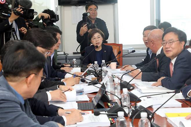 1일 오후 서울 여의도 국회에서 '전세 사기 피해 지원 특별법' 제정안을 심사하기 위한 국토교통위원회 국토법안심사소위원회가 열리고 있다. /뉴스1