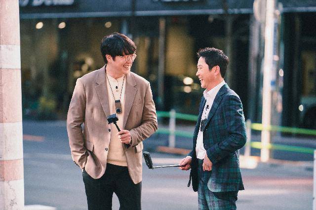 넷플릭스 오리지널 예능 '성+인물' 스틸컷. 넷플릭스 제공