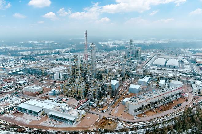 폴란드 폴리머리 폴리체 PDH/PP 플랜트 현장 모습. 올해 상반기 기계적인 준공을 마친 후 시운전에 돌입할 계획이다. /사진=현대엔지니어링