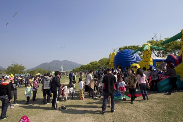 코로나 사태 전인 2019년 미사경정공원에서 열린 어린이날 행사