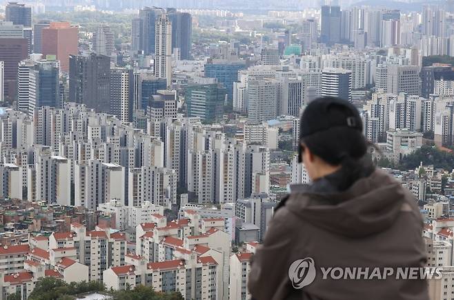 가계부채와 부동산시장 침체 [연합뉴스 자료사진]