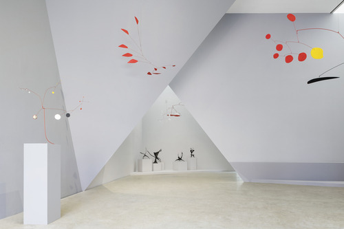 국제갤러리 3관(K3) 알렉산더 칼더 개인전《CALDER》 설치전경© 2023 Calder Foundation, New York / Artists Rights Society (ARS),New York / SACK, Seoul