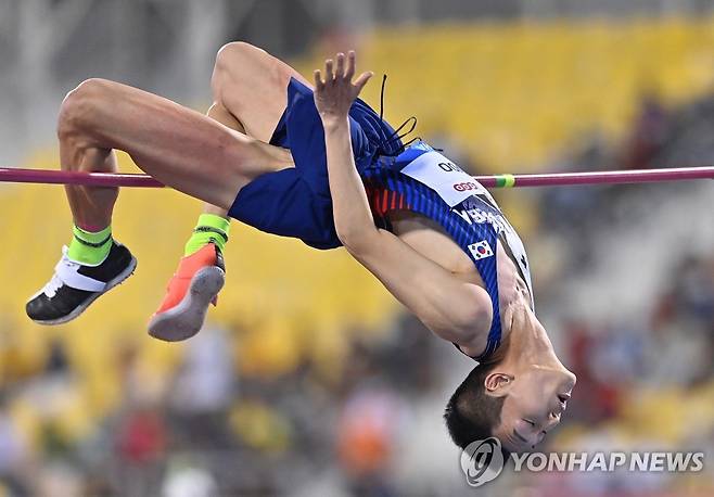 2022년 도하 다이아몬드리그 남자 높이뛰기에서 우승한 우상혁 [EPA=연합뉴스 자료사진]