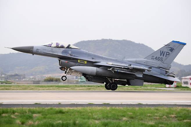 미 공군 F-16 전투기 자료사진.(사진은 이번 사고와 무관함) /뉴스1