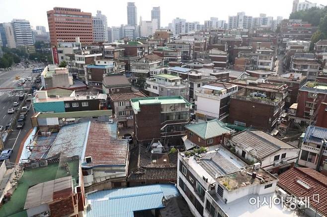 서울시 공공재개발 후보지인 마포구 아현동 일대 모습. [사진=문호남 기자]
