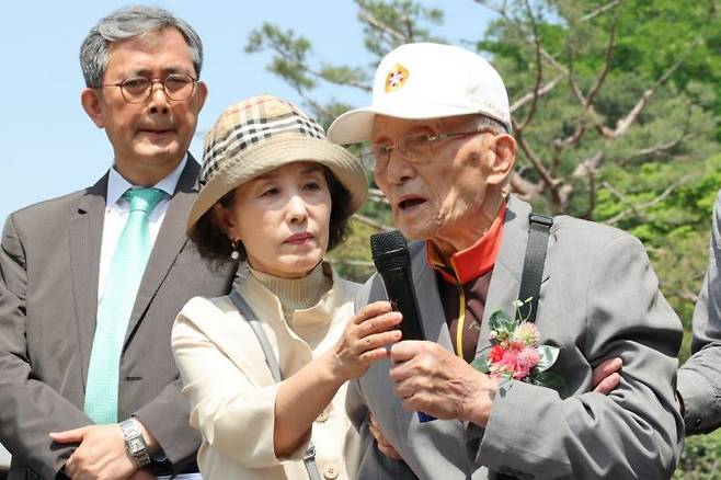 북한 상대 재판 승소 소감 말하는 국군포로 김성태씨 [이미지출처=연합뉴스]