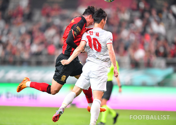 황의조(왼쪽, FC서울), 김한길(오른쪽, 광주FC). 서형권 기자